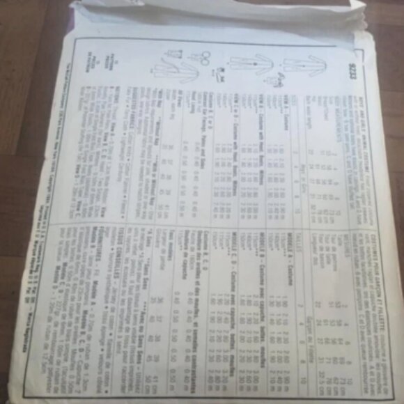 Vintage 1984 McCall's 9233 Sewing Pattern Animal Costume French English Boy Girl - Picture 2 of 2